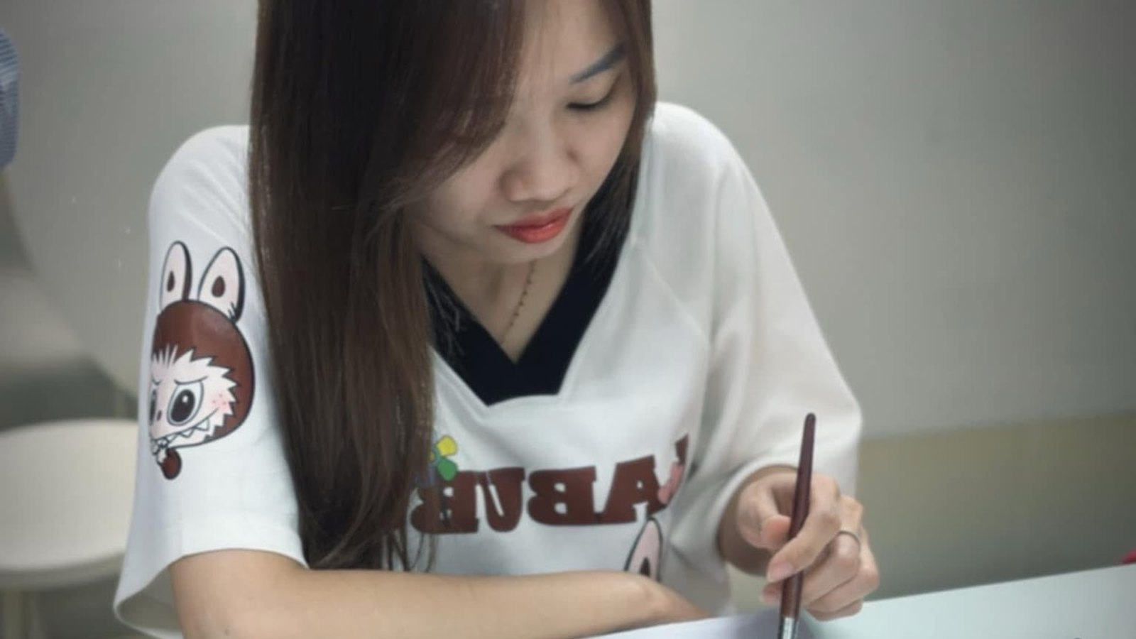 Bao lâu thì con làm được nghề hả cô?