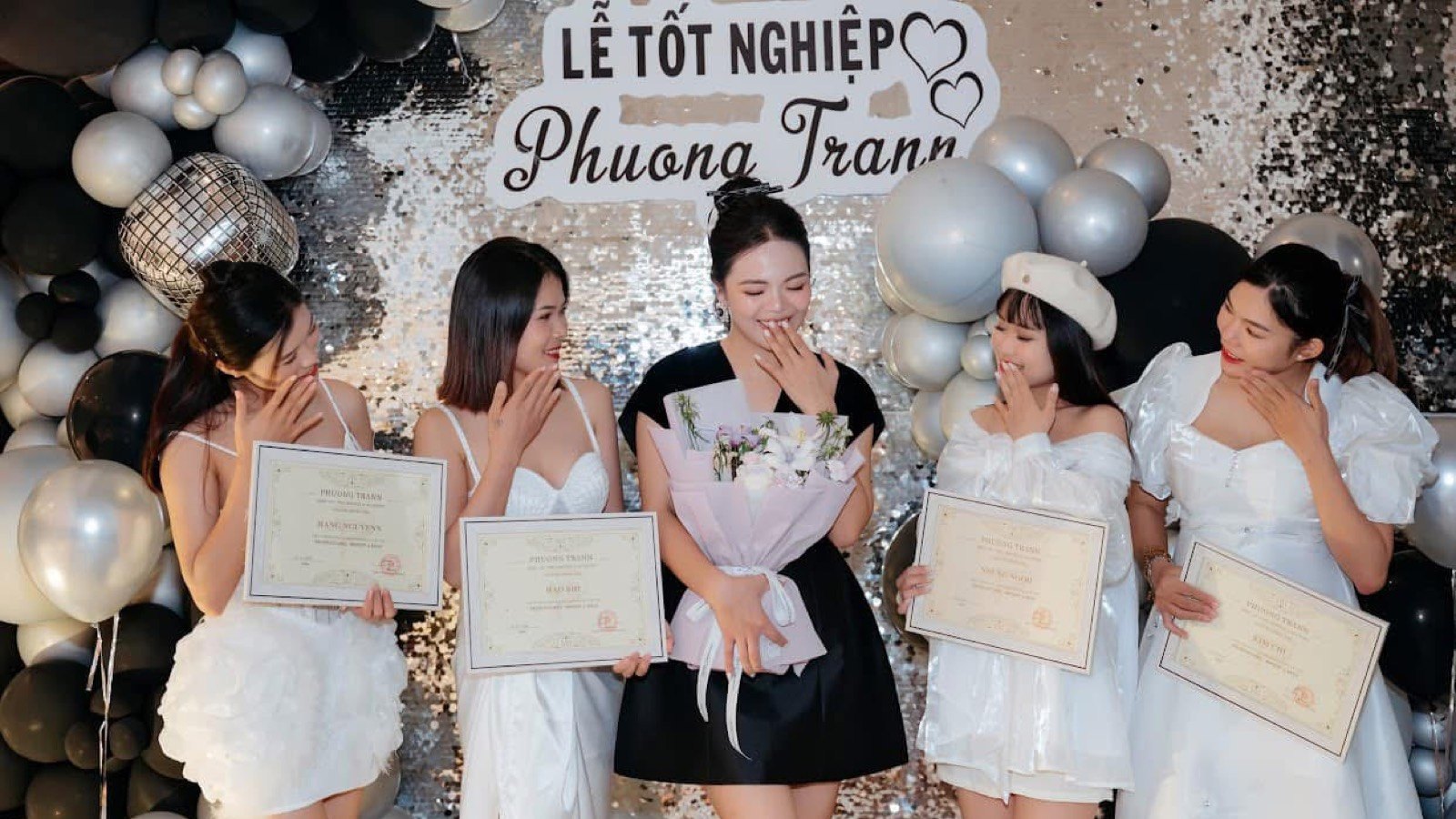 Người kế thừa đầu tiên là cách duy nhất phá trần của một đôi tay