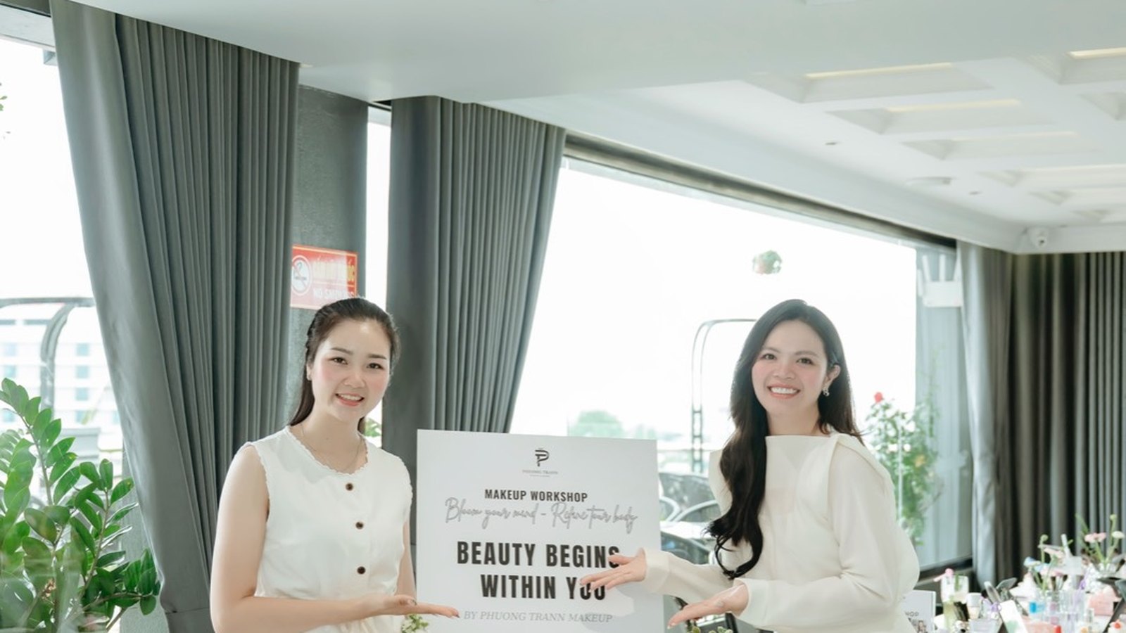 Cô dâu nên được đưa lựa chọn cụ thể, không nên để tự mô tả mong muốn