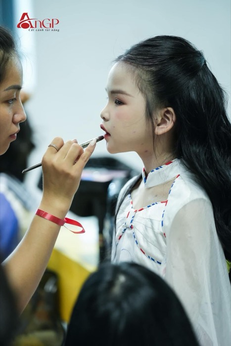 Chỉnh trang lần cuối trước khi lên sàn