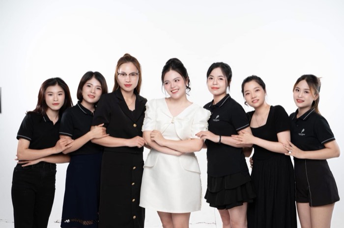 Ảnh tập thể ngày tốt nghiệp