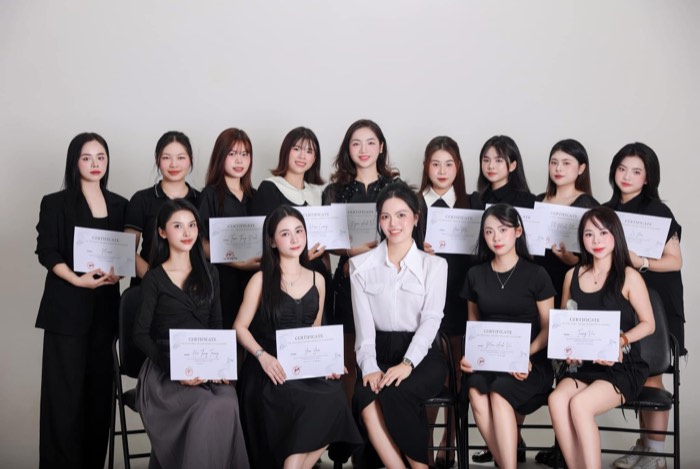 Ảnh tập thể toàn khoá
