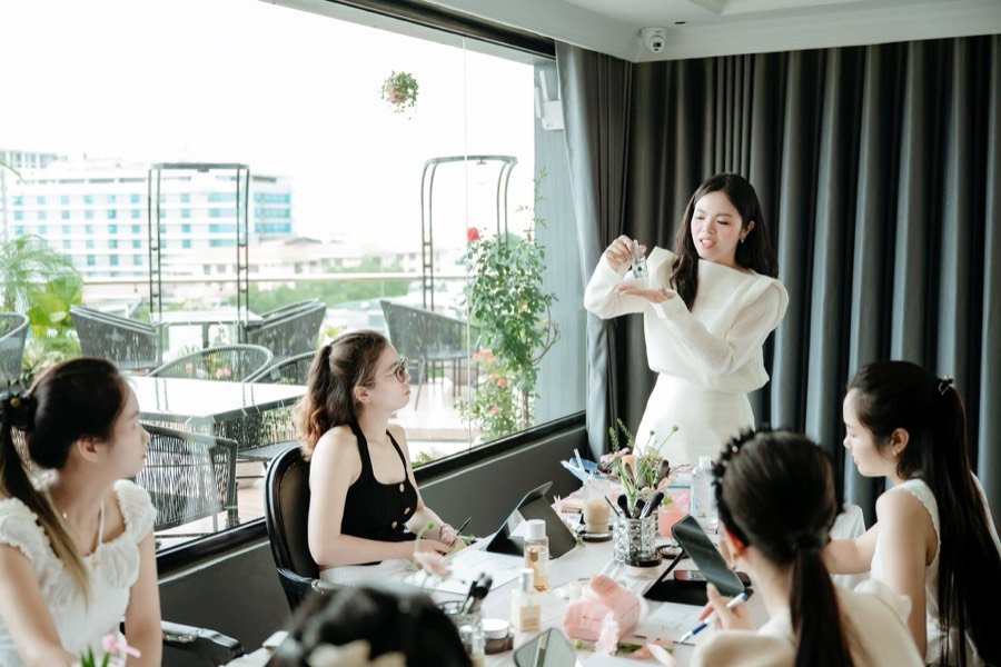 Workshop makeup cho trường học và doanh nghiệp